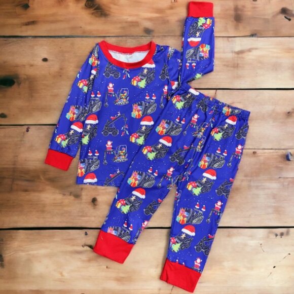BOYS PAJAMAS SET Size 6-7 - Picture 1 of 4